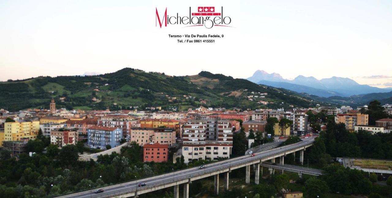 Hotel Michelangelo Терамо Екстер'єр фото